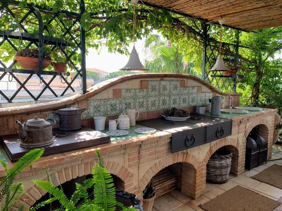 Ferienwohnung Terrazza Pavone Aci Castello Exterior foto